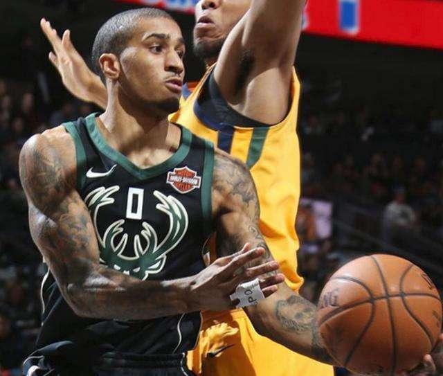 了室内跳伞 了室内跳伞