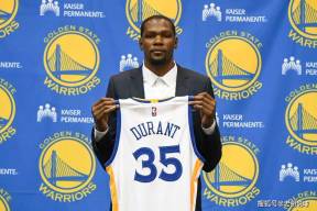 赛季首场大 赛季首场大